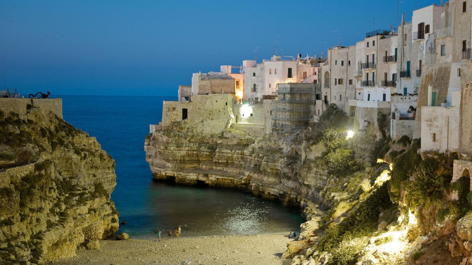A Un Passo Dal Mare Apartment Polignano a Mare Bagian luar foto