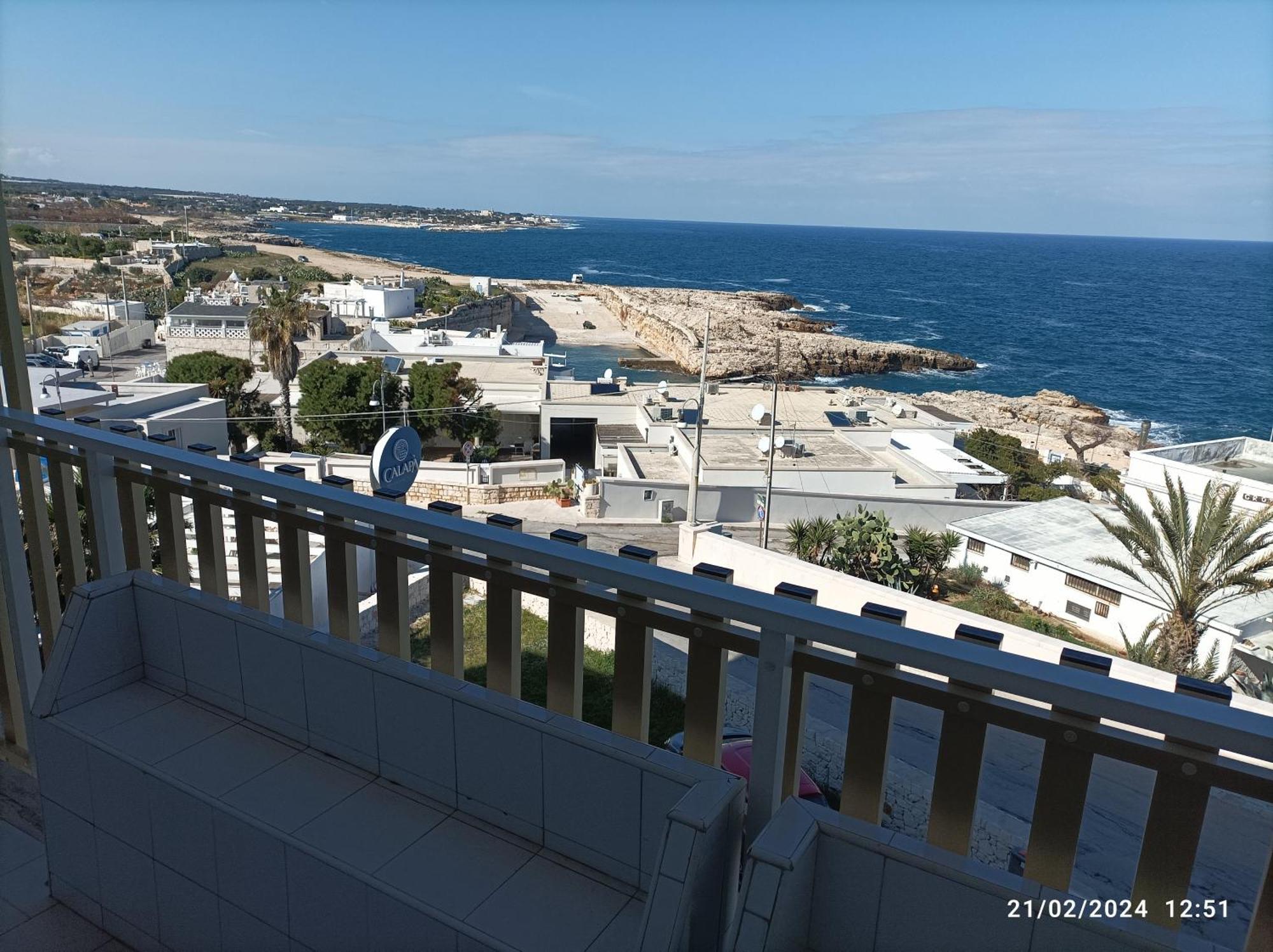 A Un Passo Dal Mare Apartment Polignano a Mare Bagian luar foto
