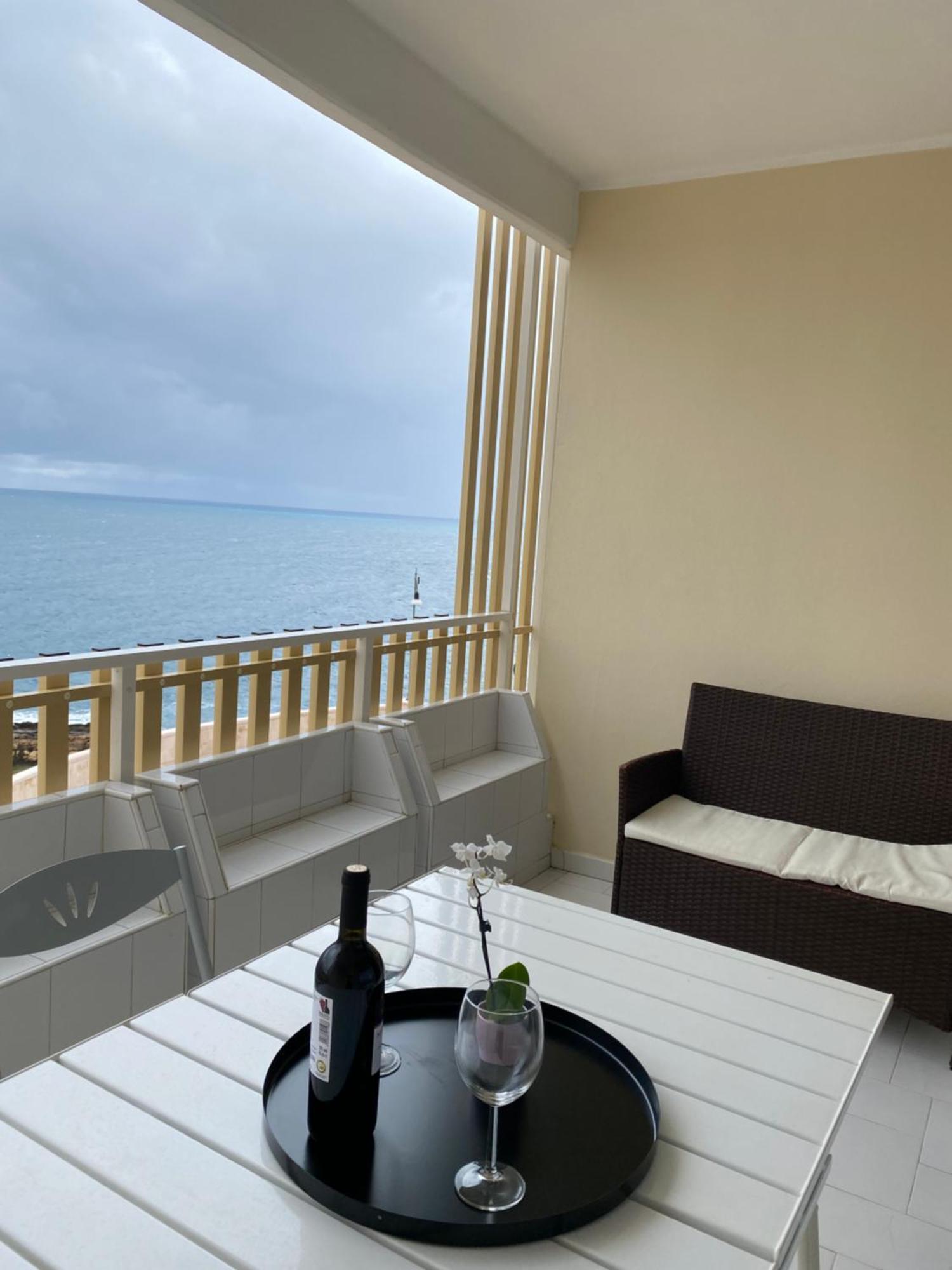 A Un Passo Dal Mare Apartment Polignano a Mare Bagian luar foto