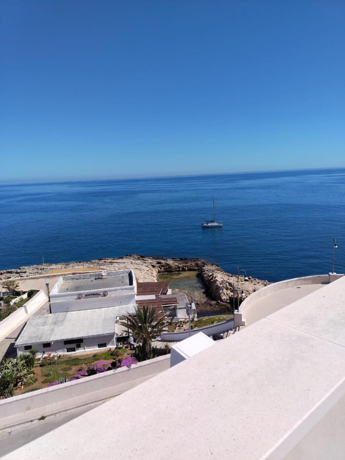 A Un Passo Dal Mare Apartment Polignano a Mare Bagian luar foto