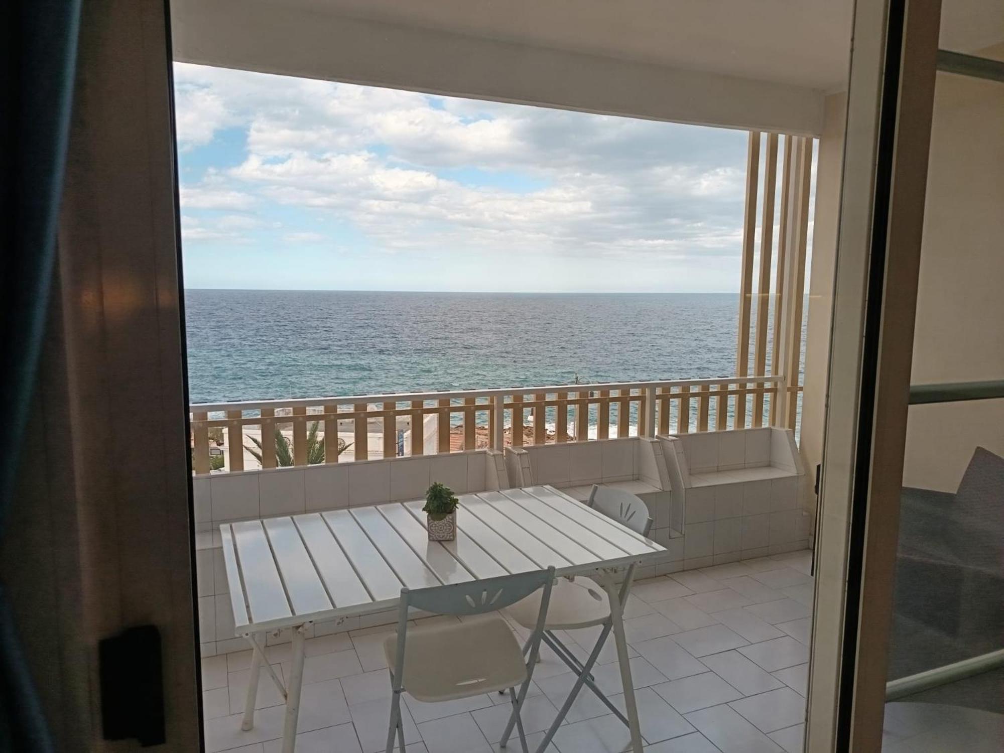 A Un Passo Dal Mare Apartment Polignano a Mare Bagian luar foto