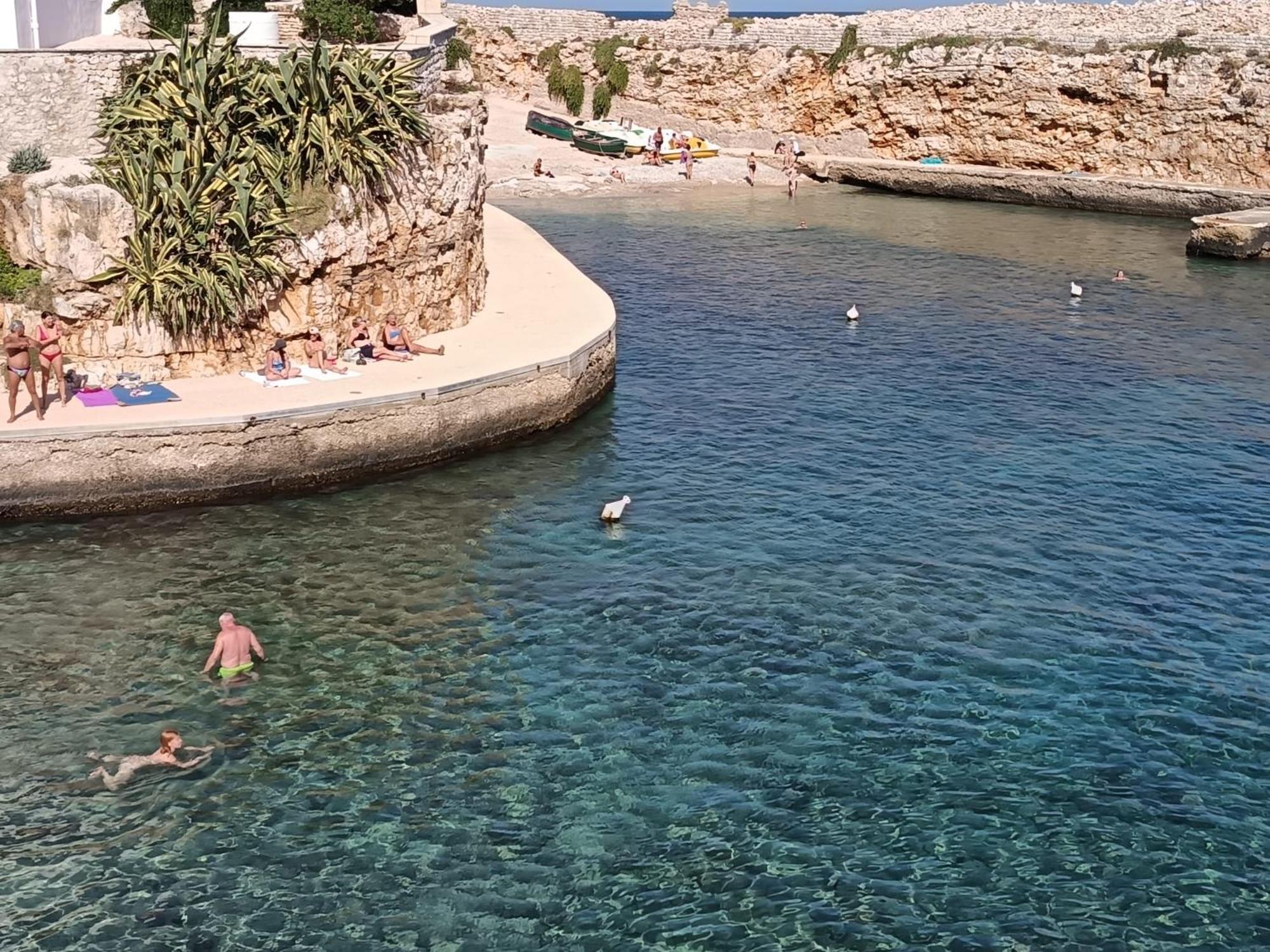 A Un Passo Dal Mare Apartment Polignano a Mare Bagian luar foto