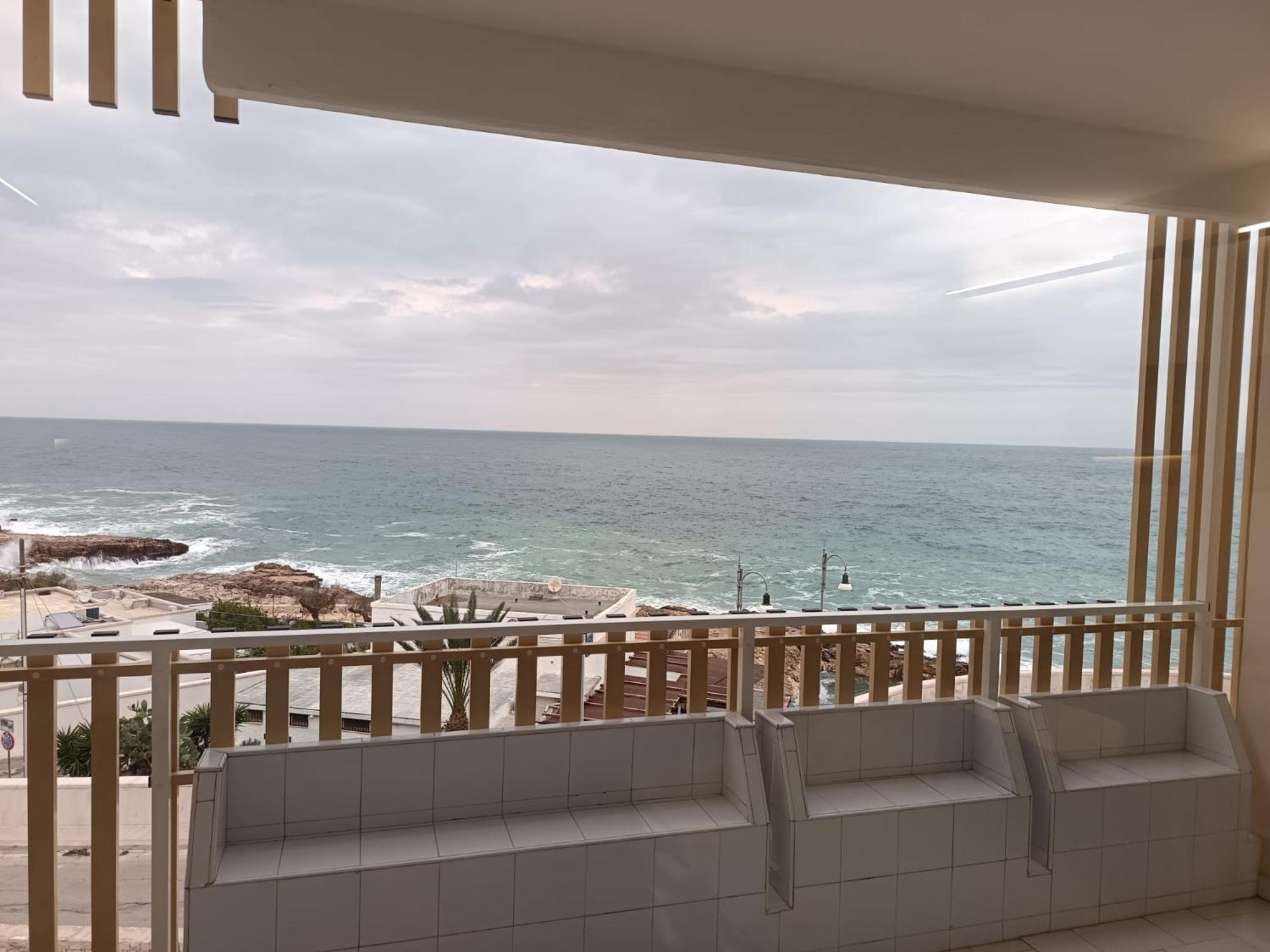 A Un Passo Dal Mare Apartment Polignano a Mare Bagian luar foto