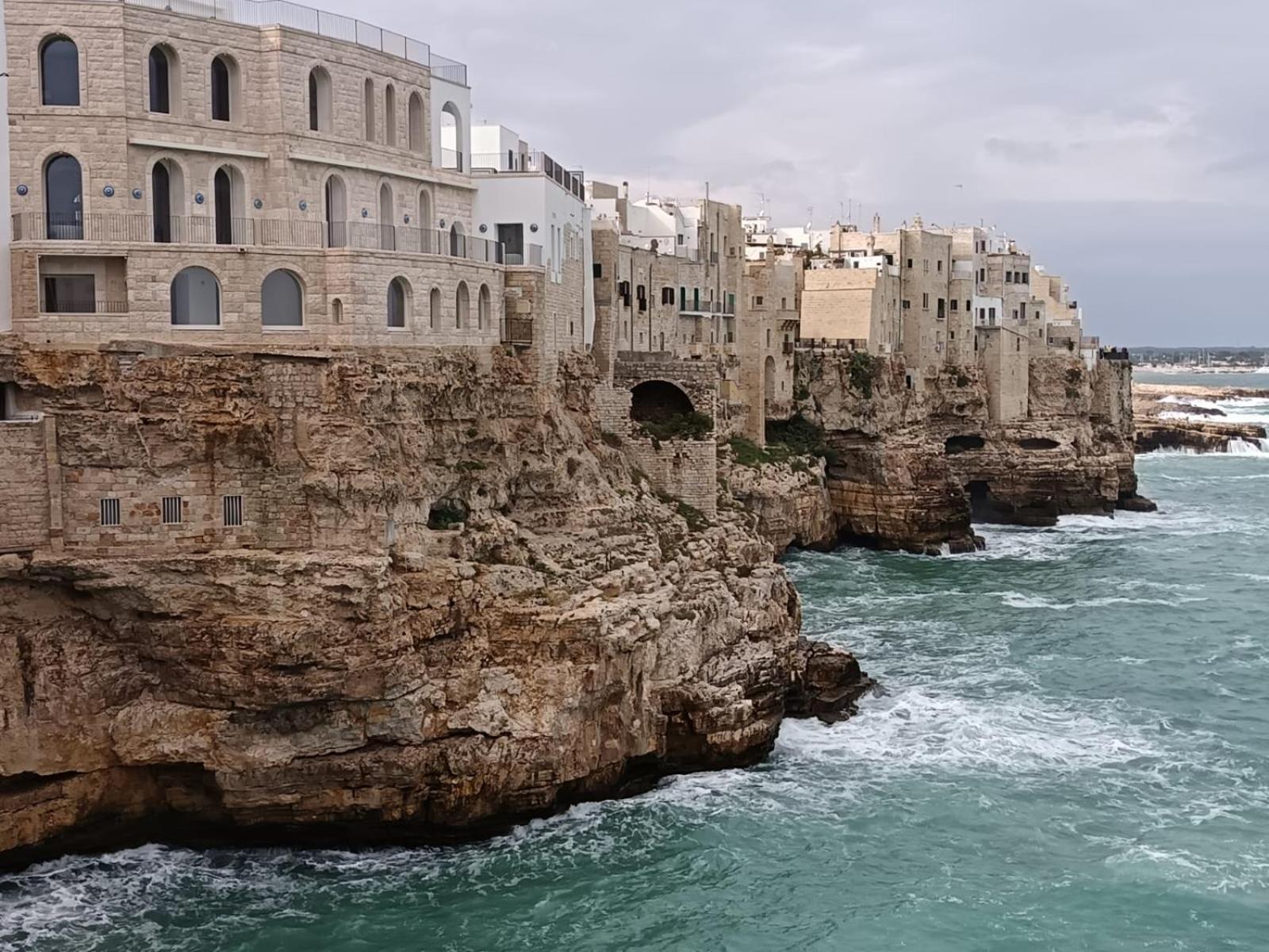 A Un Passo Dal Mare Apartment Polignano a Mare Bagian luar foto