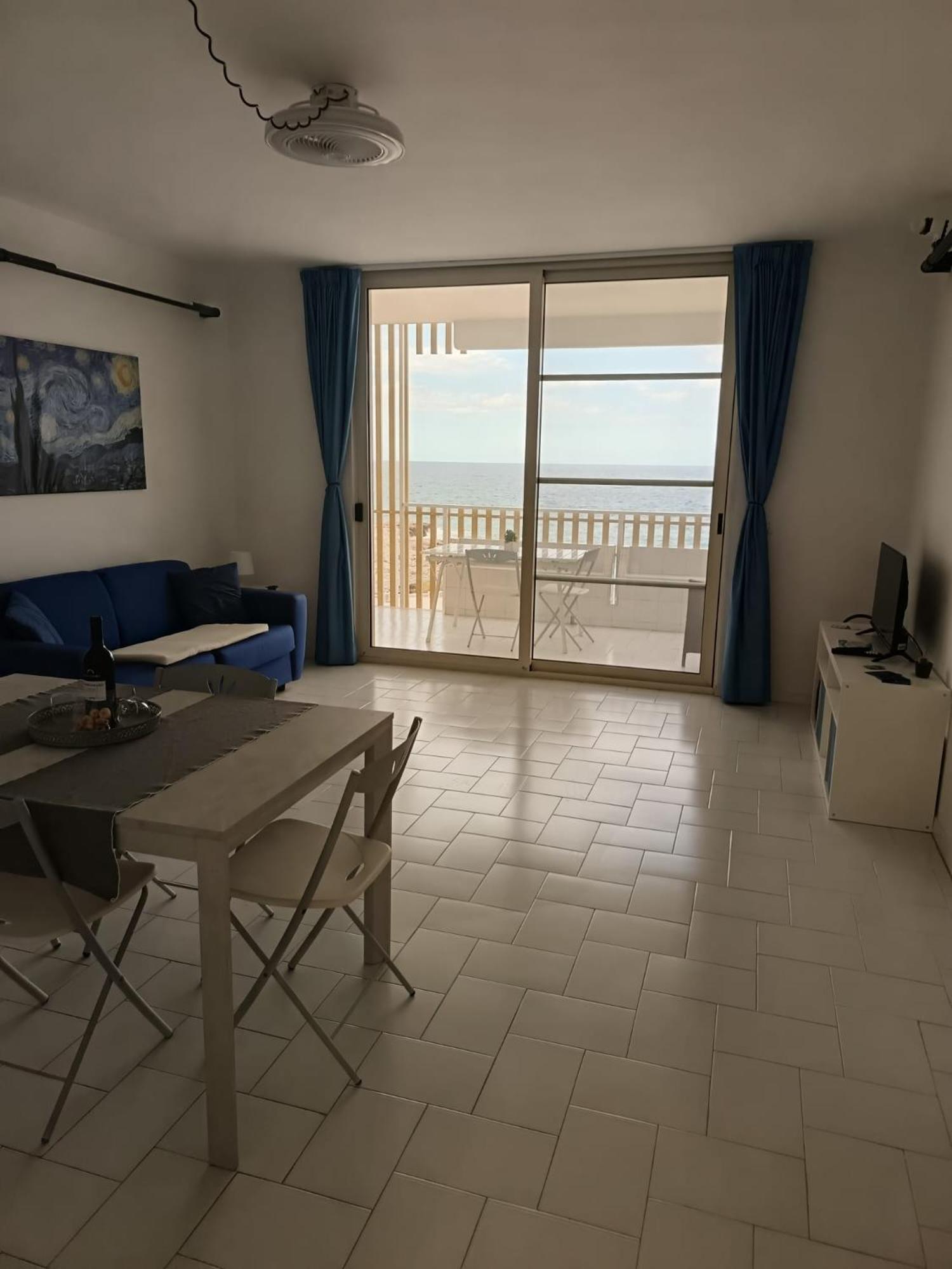A Un Passo Dal Mare Apartment Polignano a Mare Bagian luar foto